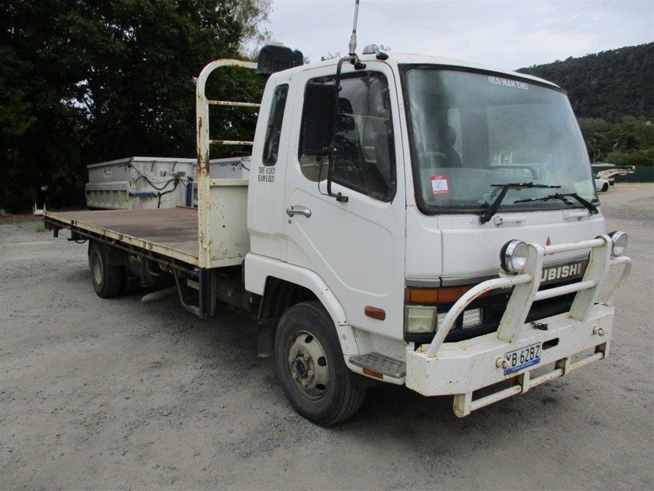 1997 Mitsubishi FK600 / FK617K1 4 x 2 Cab Chassis Truck