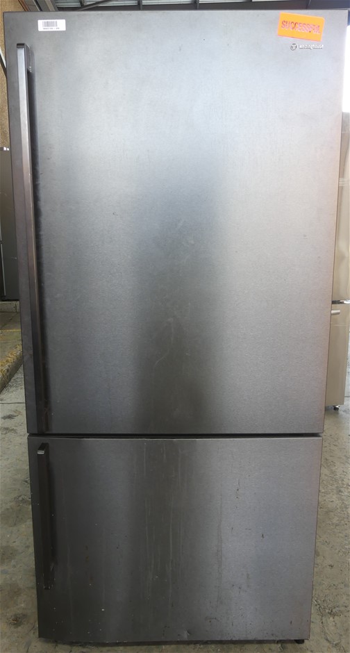 Westinghouse 528L Dark Stainless Bottom Mount Fridge WBE5304BBR