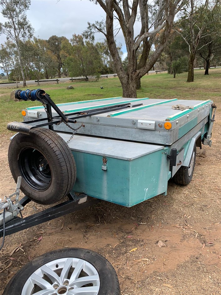 Unreserved HOMEMADE POP TOP CAMPER TRAILER 