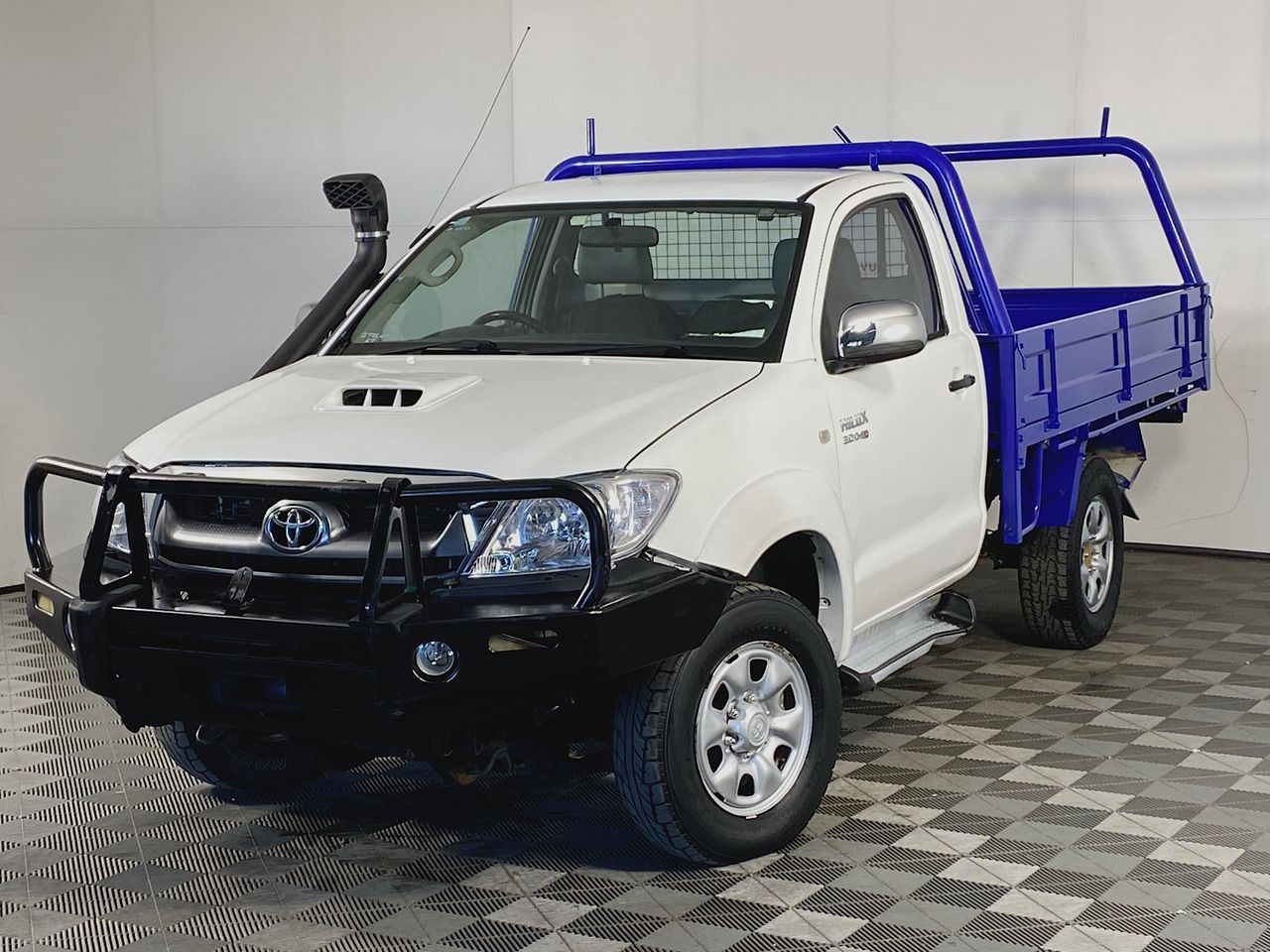 2005 Toyota Hilux 4X4 SR KUN26R T/D  (WOVR – REPAIRABLE)