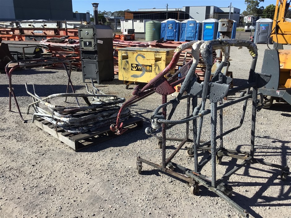 8 x Assorted of Panels Beaters Stand Auction (00835053094) Grays