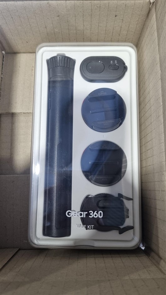 Samsung Gear 360 Value Kit Auction (0040-2554567) | Grays Australia