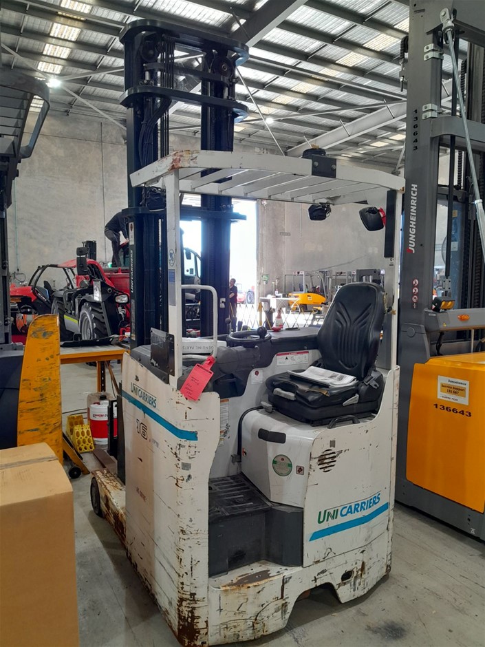 2014 Uni Carriers Ride On Reach Forklift Auction (00095052879) Grays