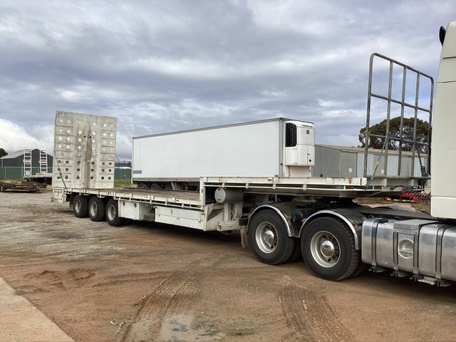 1985 Custom Drop DeckTriaxle Trailer Auction (0027-3025756) | Grays ...