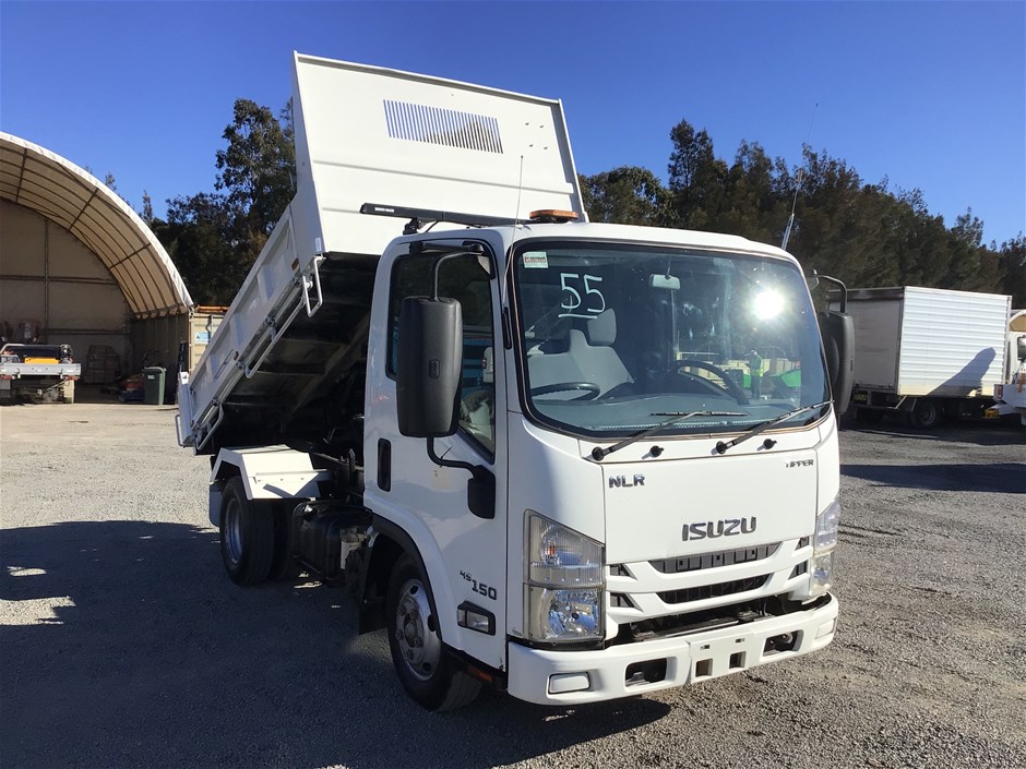 2016 Isuzu  NLR 45 150 4 x 2 Tipper Truck