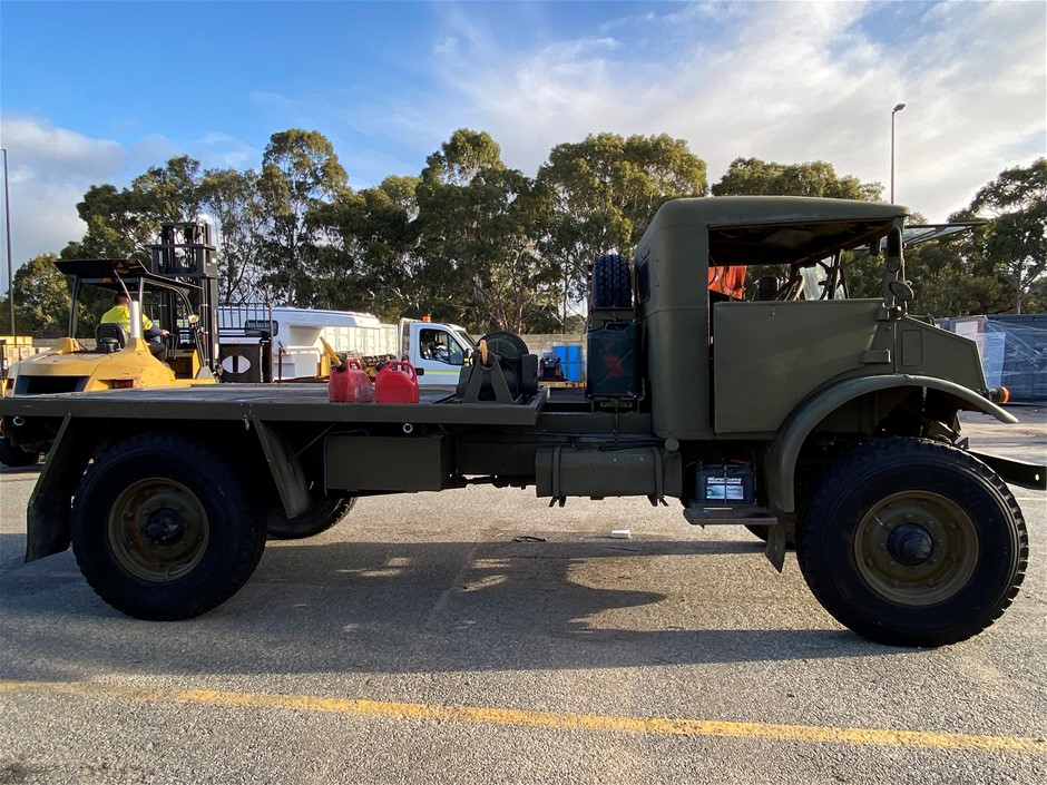 1943 Chevrolet Blitz 4x4 Petrol Tray Body Army Truck Auction (0001