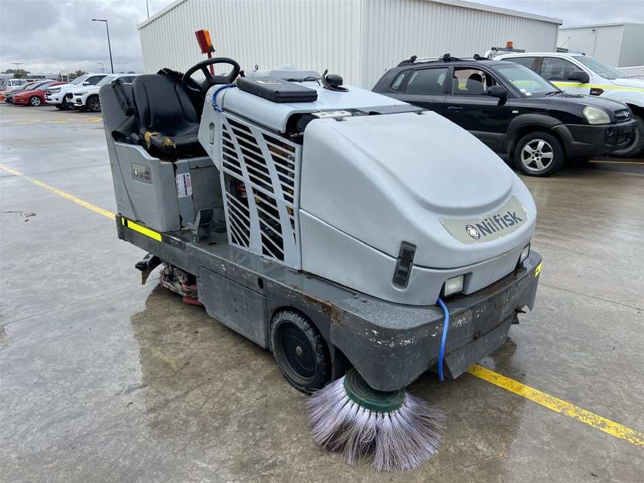 Tennant & Nilfisk Sweeper/Scrubber Auction