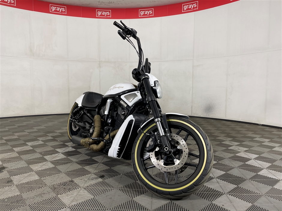 Harley Davidson V-Rod Manual Motorcycle Cruiser