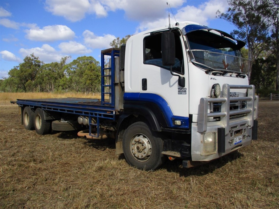 2014 Isuzu FXL1500 LONG Truck & Livestock Cattle Crate