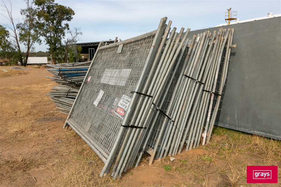 Large Quantity of Assorted Temporary Fence Panel Auction (0077-5054374 ...