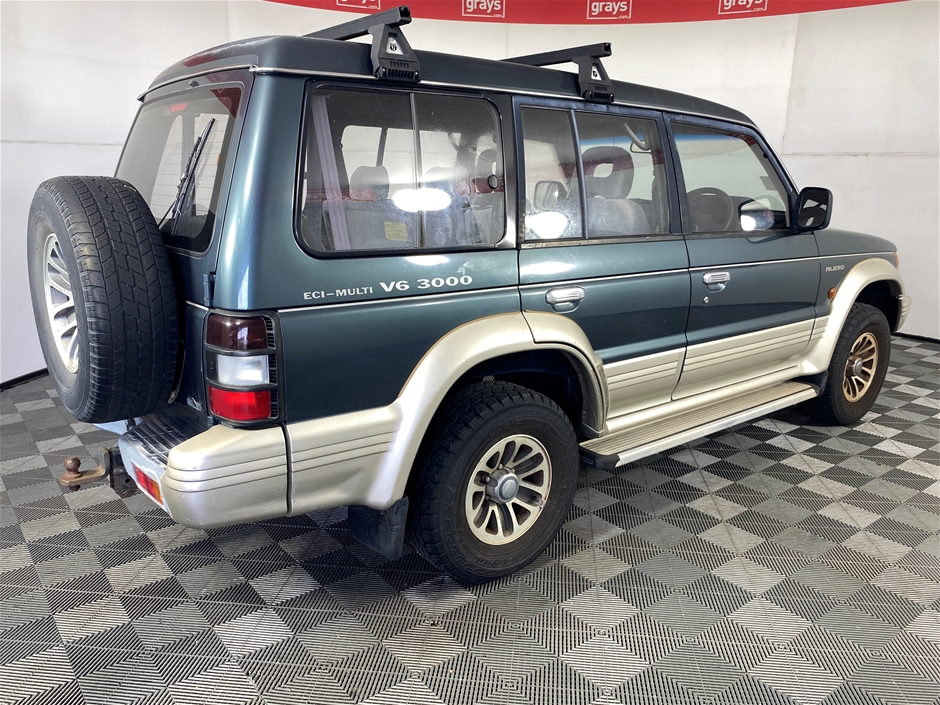 1993 Mitsubishi Pajero Auto 7 Seats Wagon Auction (0001