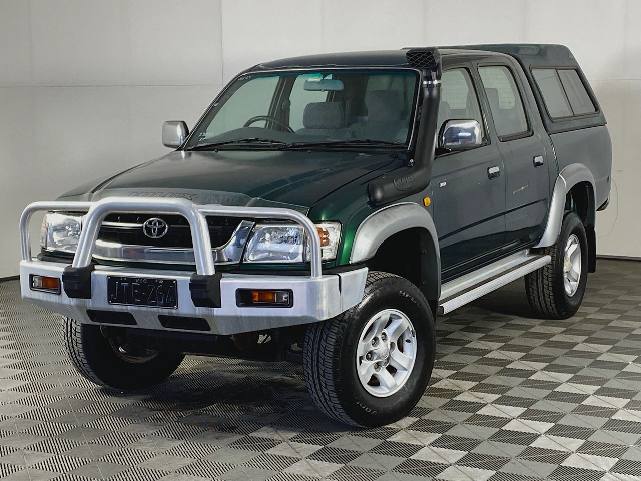 2002 Toyota Hilux (4x4) SR-5 T/D