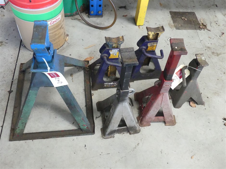 6x Assorted Axle Stands Auction (0240-5053528) | Grays Australia