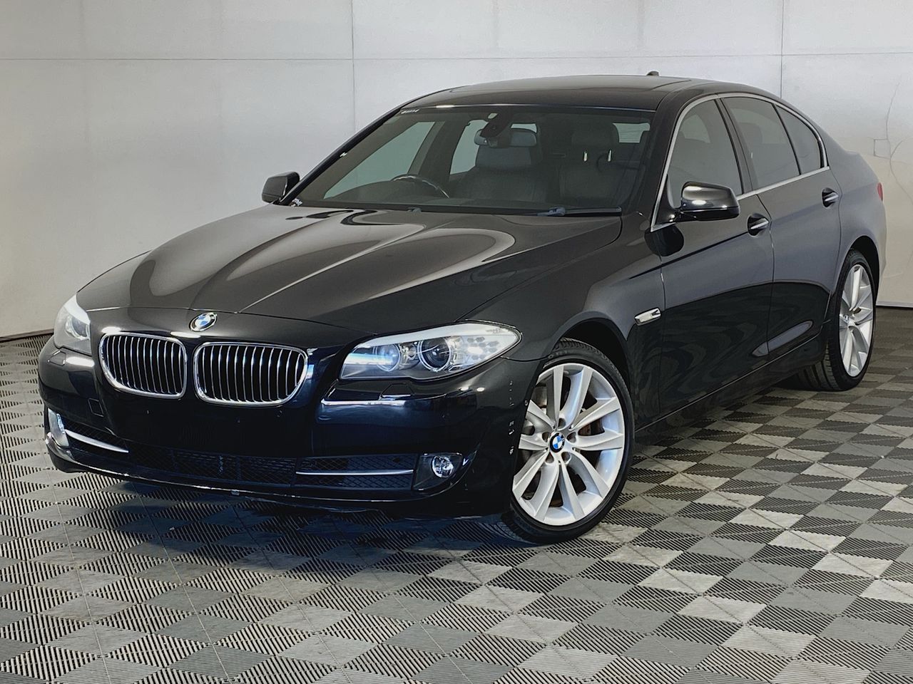 2010 BMW 5 Series 535i F10 Automatic - 8 Speed Sedan