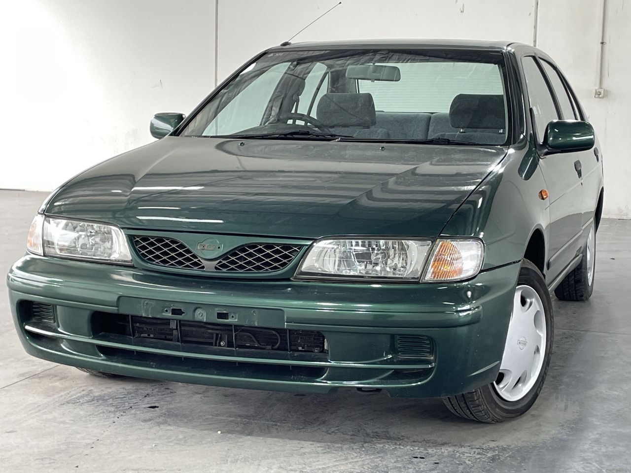 1998 Nissan Pulsar LX N15 Automatic Sedan