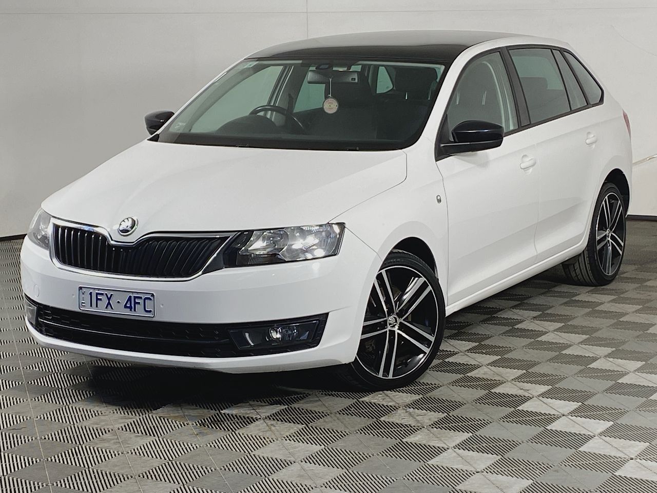 2015 Skoda RAPID ELEGANCE 90TSI NH Automatic Hatchback