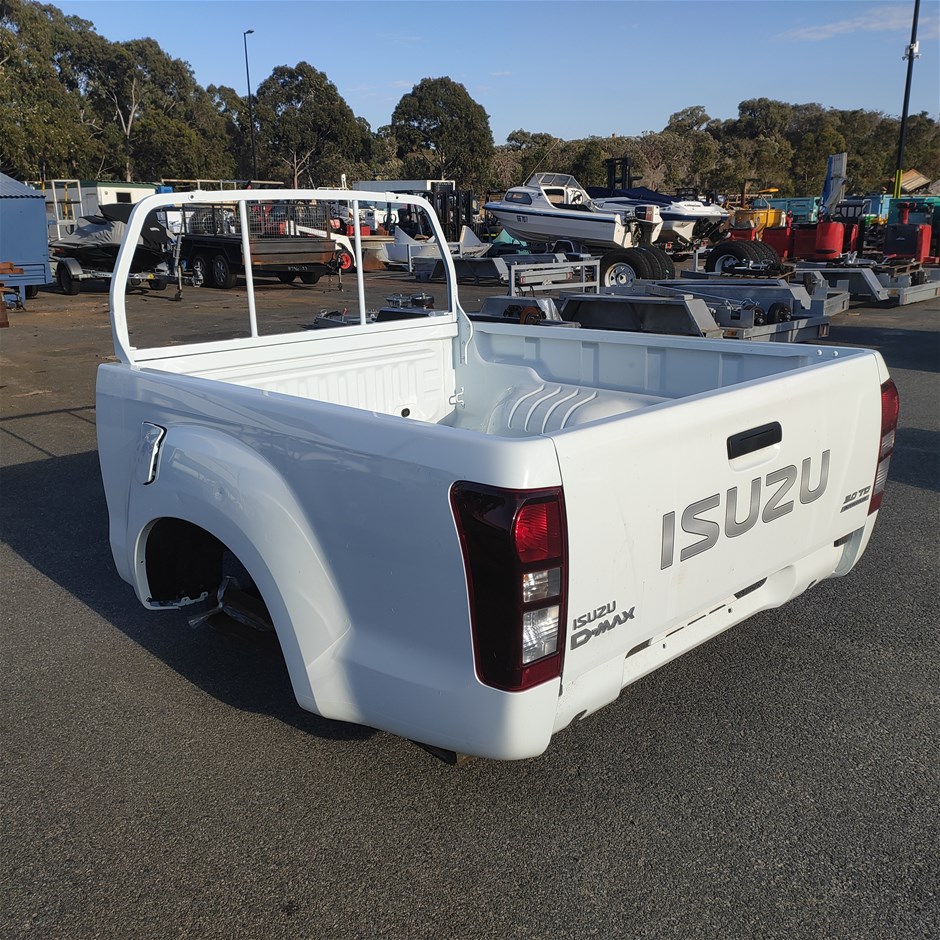 Mostly Unreserved Multi Vendor Warehouse Sale - WA