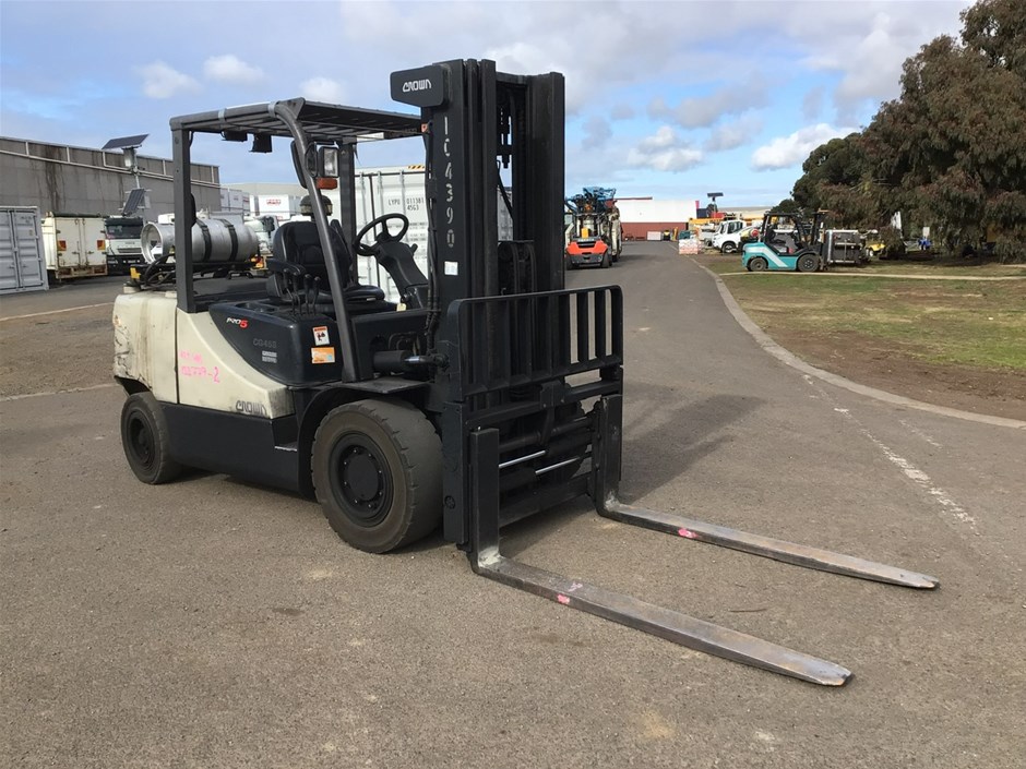 Crown CG45S-5 Counterbalance Forklift