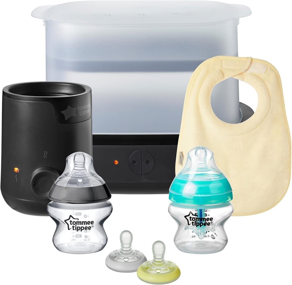 TOMMEE TIPPEE New Parent Baby Bottle Feeding Starter Kit, Black.