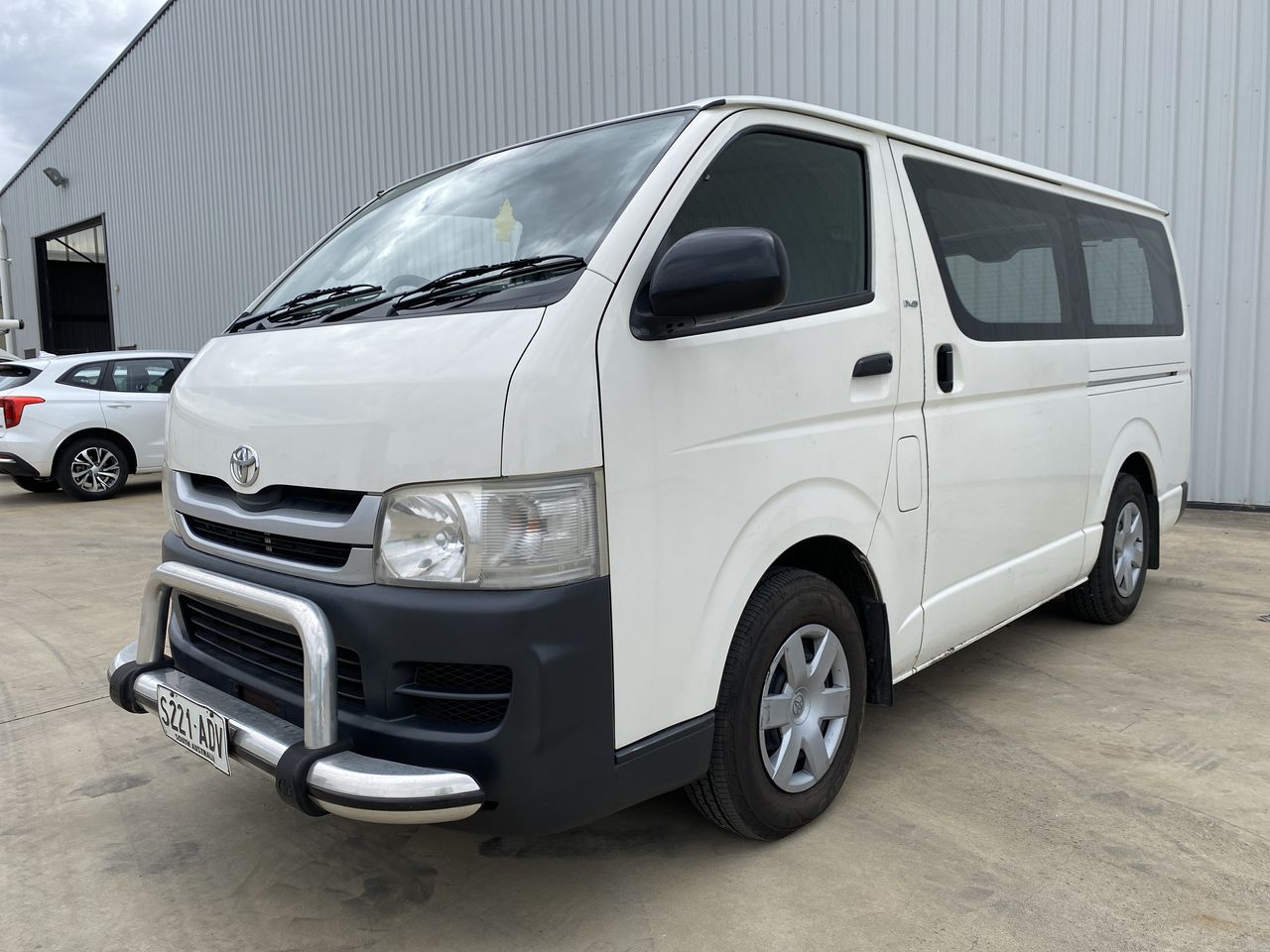 2009 Toyota HiAce LWB KDH201R T/D Manual Van