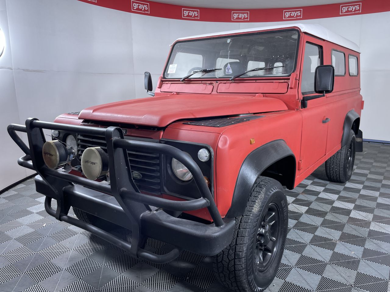 1994 Land Rover Defender 110 T/D Manual 11 Seats Wagon