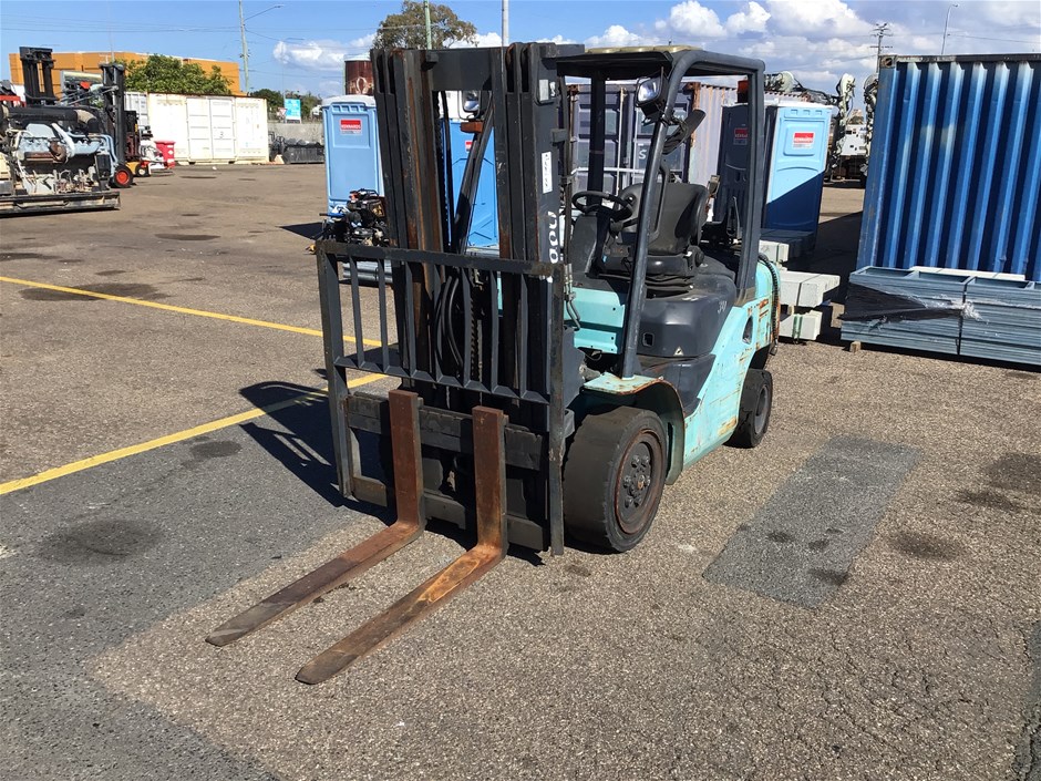 No Reserve Forklift, Walkie Stackers, Vertical Lifts