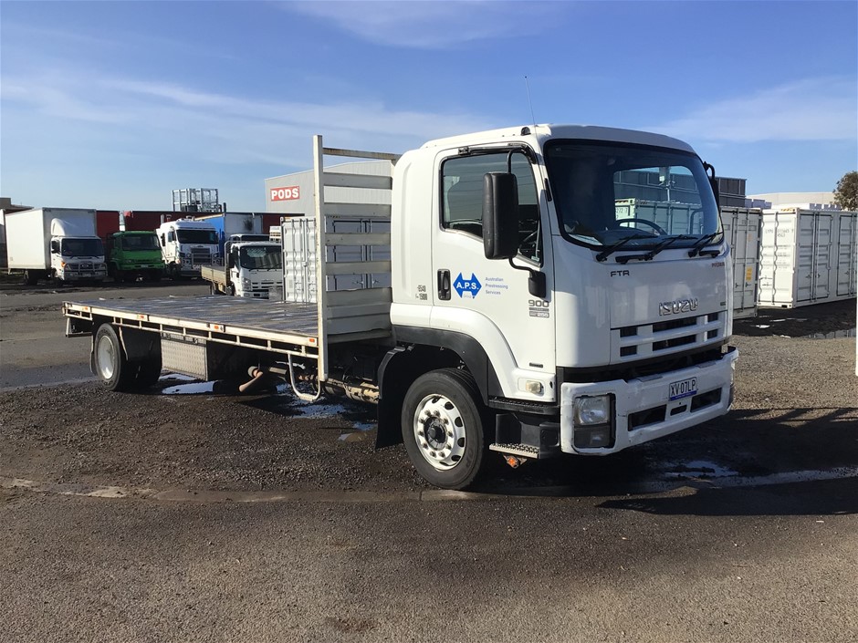 2009 Isuzu(4 x 2)Truck & Building Material Sale