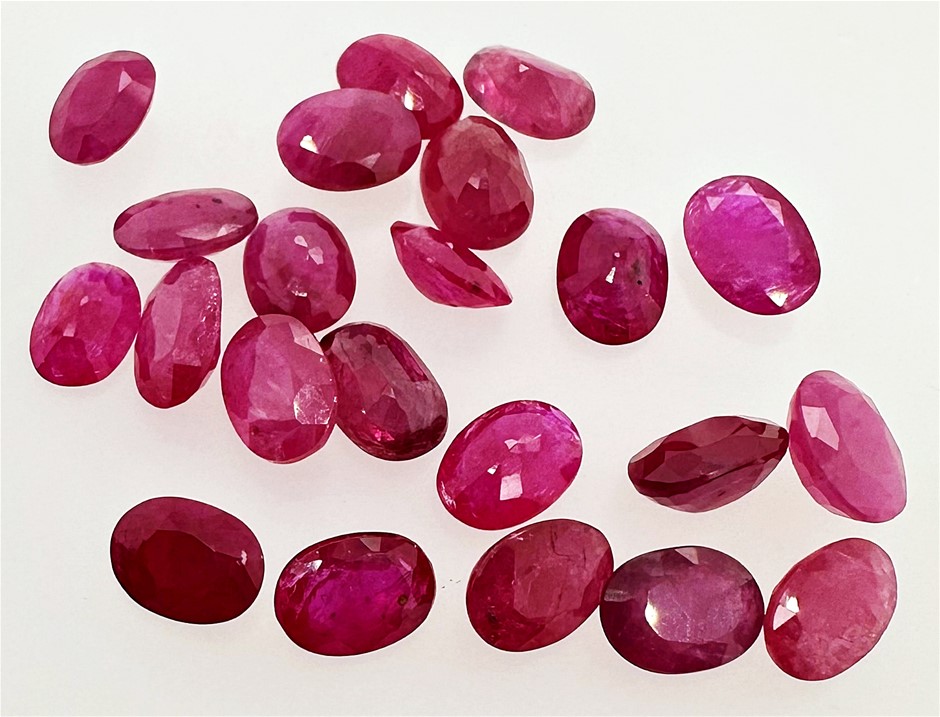 Twenty Two Loose Ruby, 22.00ct in Total Auction (0001-2554808) | Grays ...