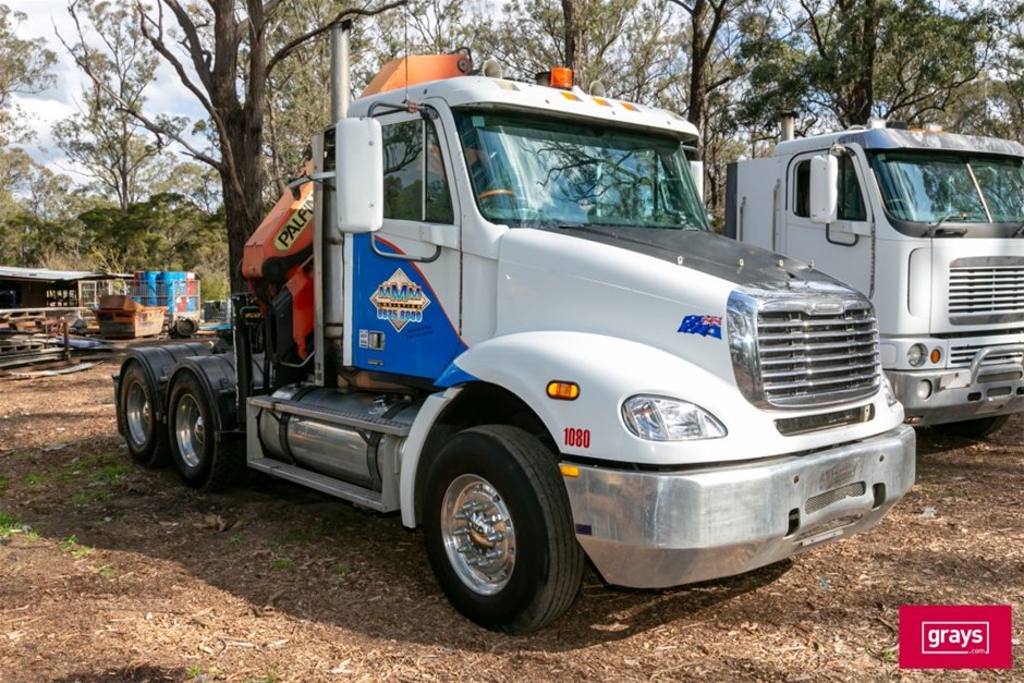 2005 Freightliner Freightliner FLX Prime Mover Crane Truck Auction (00115053657) Grays Australia