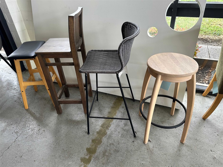 Bar Stools X4 Auction (00693026749) Grays Australia