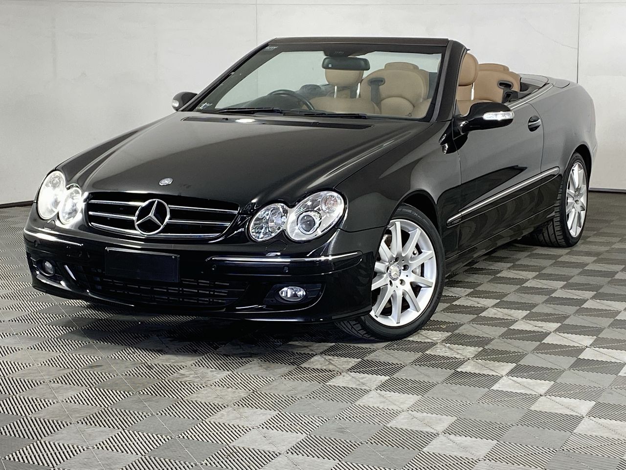 2007 Mercedes Benz CLK 200K Auto