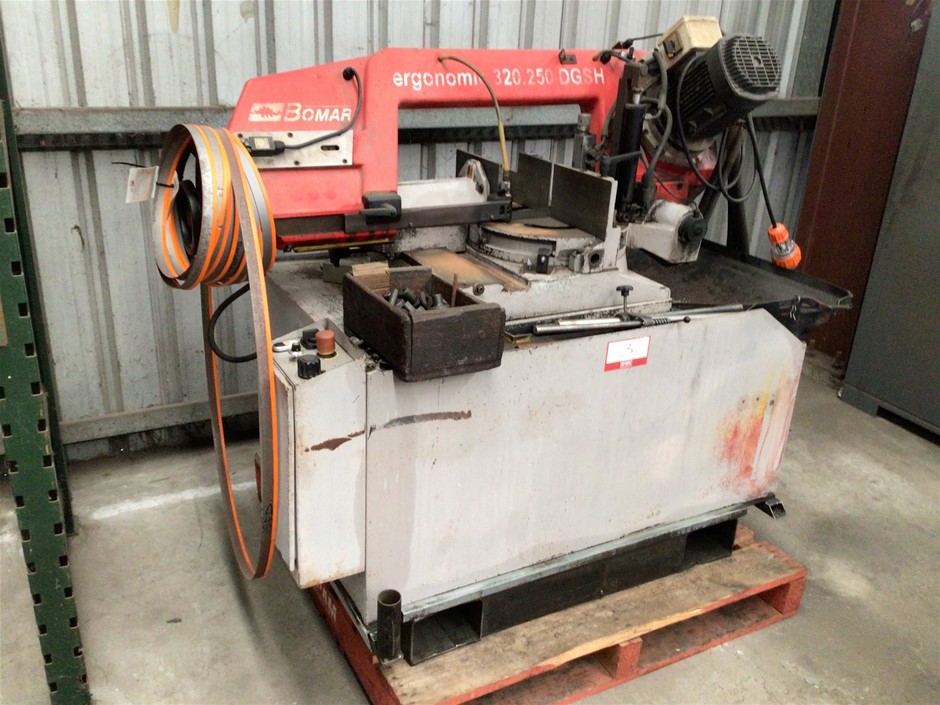 2005 Bomar STG 250 DGSH Bandsaw