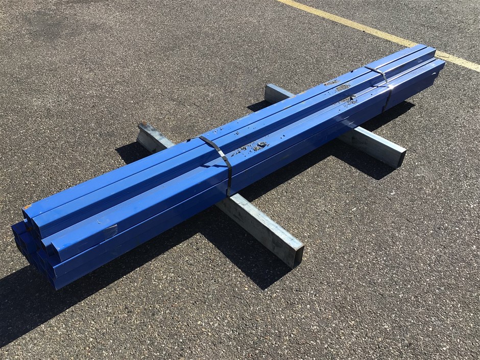 22 x Blue Steel Posts (Pack B5) Auction (0005-7047279) | Grays Australia