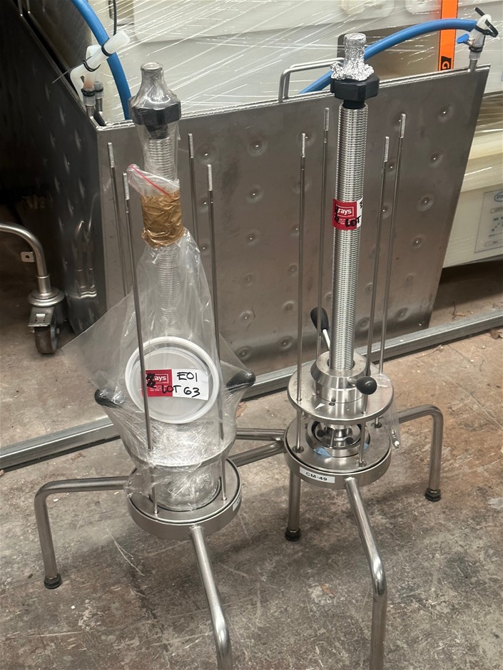 2 x Stainless Steel Chromatography Column Holders Auction (00637047503