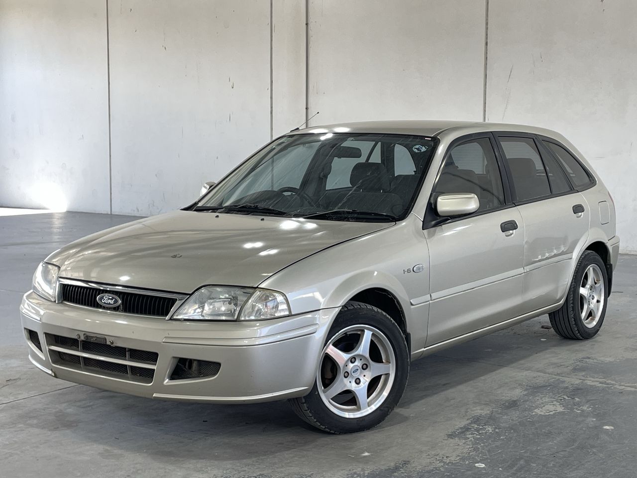 2001 Ford Laser LXi KQ Automatic Hatchback Auction (0001-21010725 ...