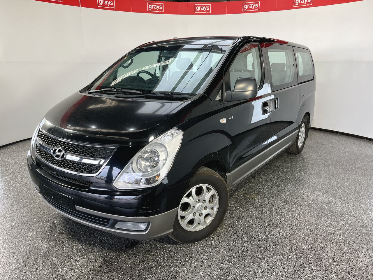 2015 Hyundai iMAX TQ Automatic 8 Seats People Mover