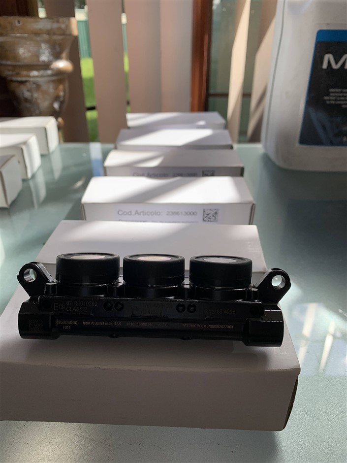 6 x 3 Cylinder Injector Rails Auction (0153-3027012) | Grays Australia