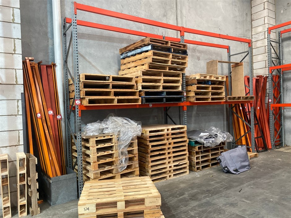 2 x Bay of BROWNBUILT pallet racking Auction (00473027218) Grays