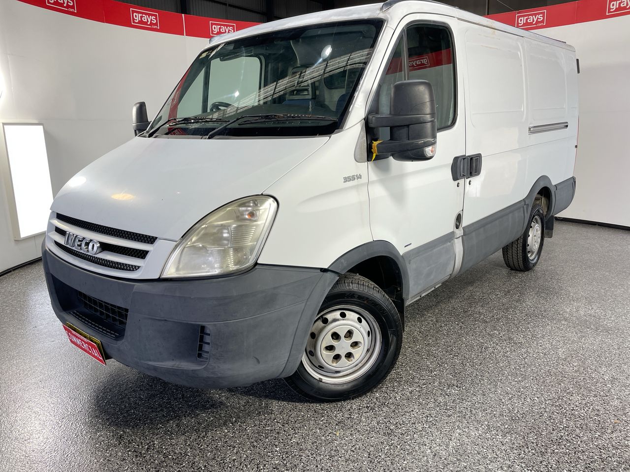 Iveco Daily Manual Van