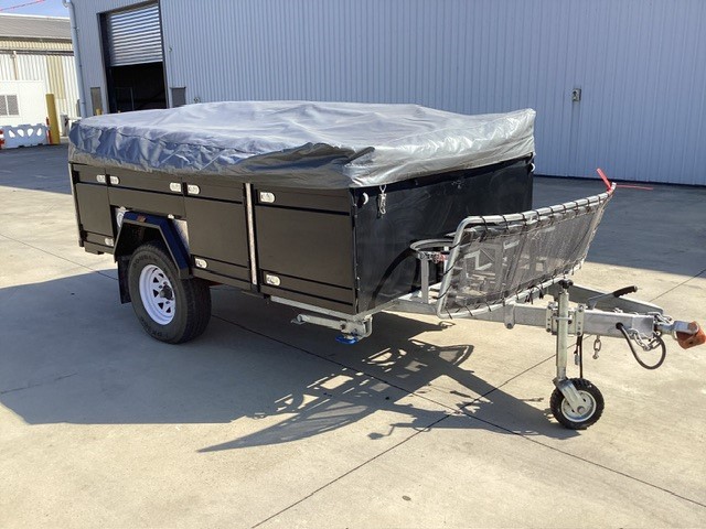 2016 EZYTRAIL FRASER LX CAMPER TRAILER- NO RESERVE 