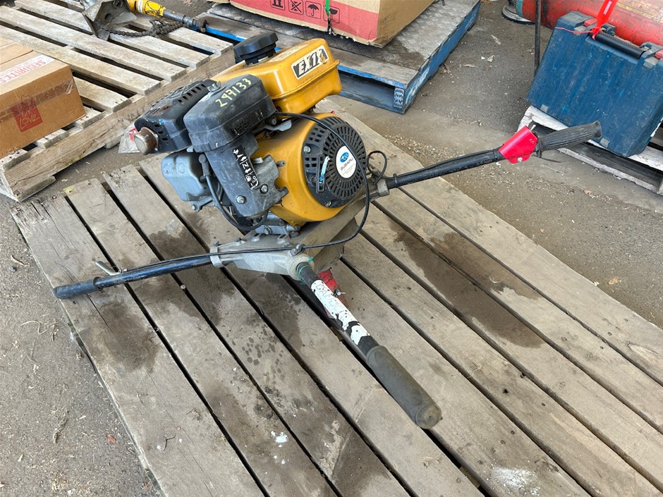 Crommelins 2 Man Post Hole Digger Auction (00323027602) Grays Australia