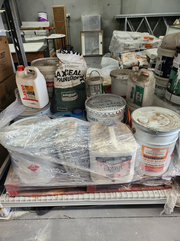 Bulk Lot of Assorted Building Materials Auction (00265054650) Grays