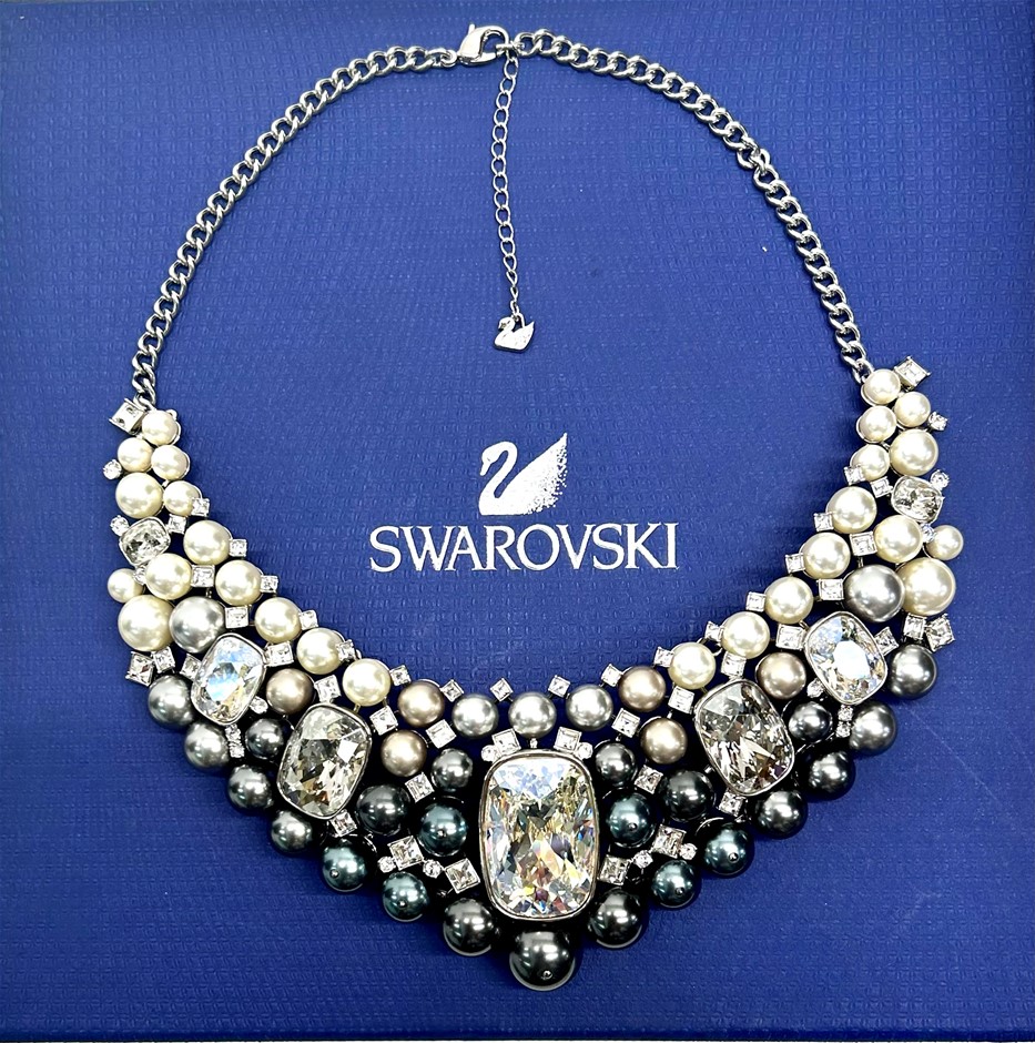 Swarovski Glamour Pearl & Crystal Necklace Auction (00112556341