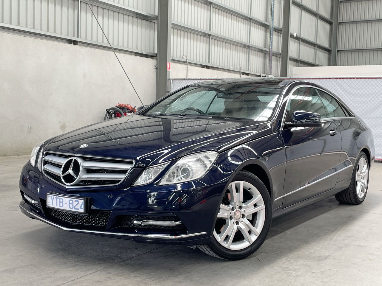 2011 Mercedes Benz E-CLASS E250 ELEGANCE C207 Auto
