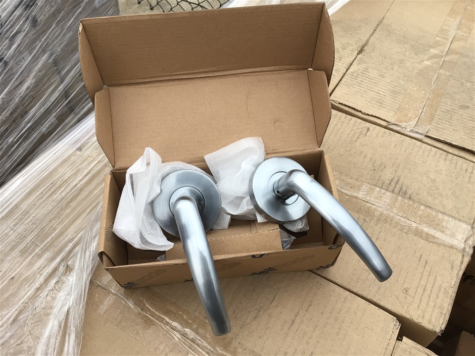 No Reserve- Assorted Hardware