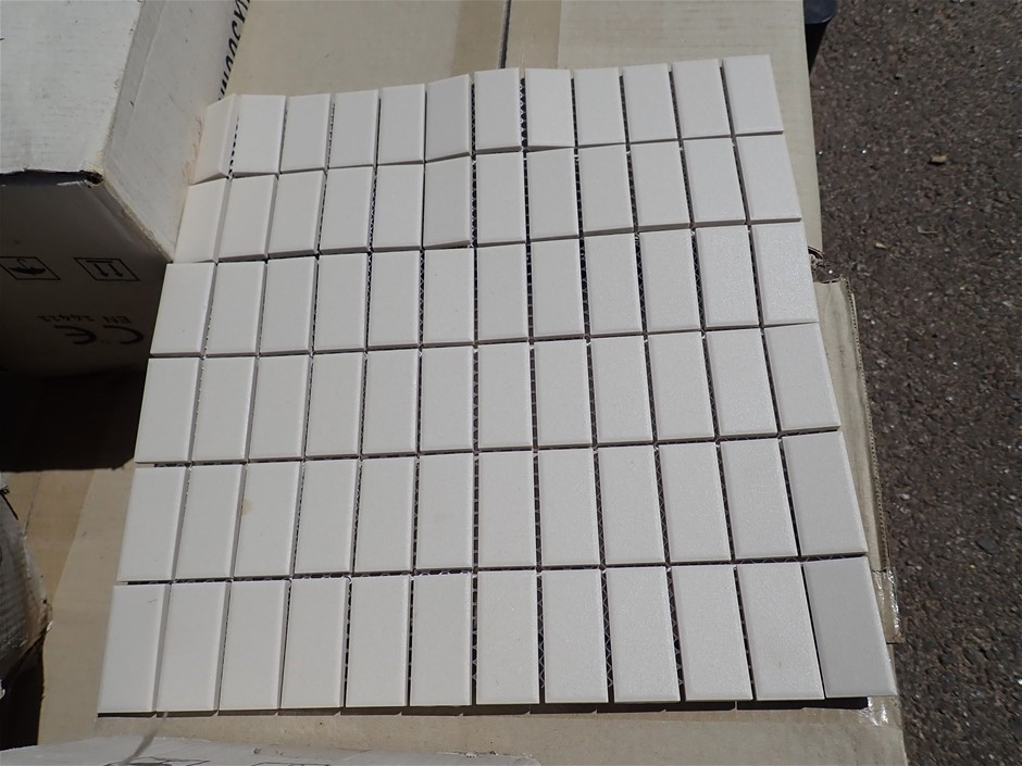 No Reserve -  Builders Tools, Bolts, Gardening & More