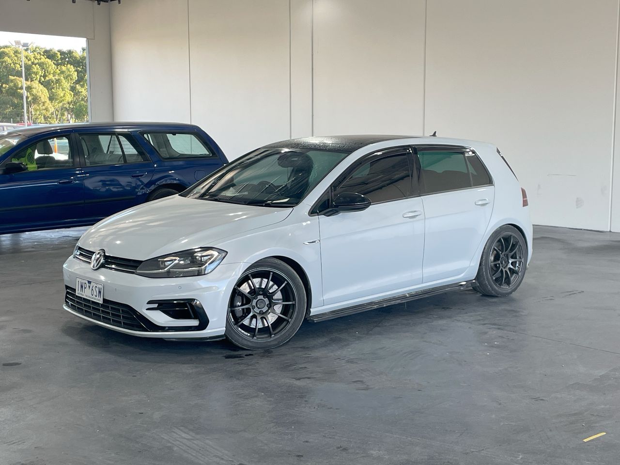 2017 Volkswagen Golf R A7 Manual Hatchback Auction (0001-21019212 ...