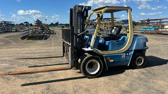 Samsung 4 Wheel Counterbalance Forklift