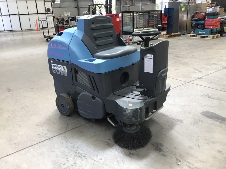 Pallet Trucks, Forklift & Scrubber Sale