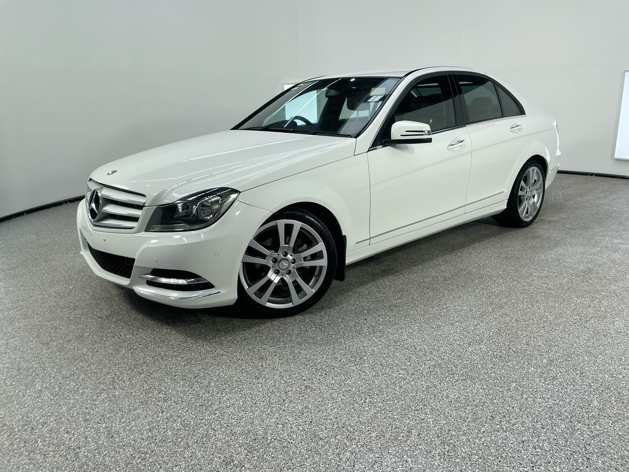 2012 Mercedes Benz C250 CDI Elegance W204 T/D AT Sedan
